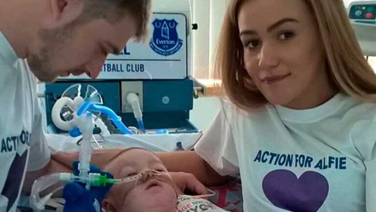 Lee más sobre el artículo Alfie Evans, el fracaso de convertir su vida en una causa judicial