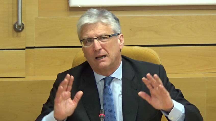 Lee más sobre el artículo Díez-Picazo: “Es inusual que el Ministro de Justicia o un alto cargo del Poder Ejecutivo se acerque a un alto cargo judicial para intentar influir”