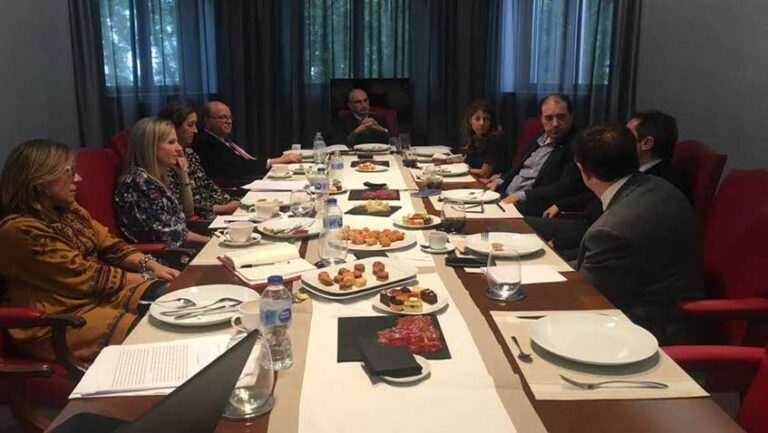 Lee más sobre el artículo Un paso adelante en el buen camino, pero sin cambio de mentalidad ni dotación económica, el anteproyecto de reforma de la capacidad jurídica de las personas con discapacidad es papel mojado