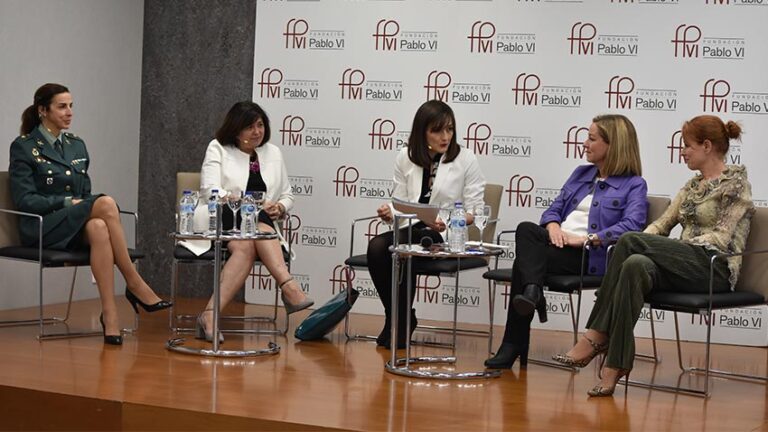 Lee más sobre el artículo Foro de Encuentros Interdisciplinares sobre Liderazgo y mujer: “Querer cambiar las cosas con la visión de las mujeres es de justicia”
