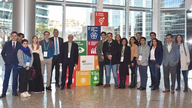 Lee más sobre el artículo La lucha contra el cambio climático: un combate obligatorio factible y lleno de oportunidades. Visita al proyecto líder en transformación energética de Iberdrola