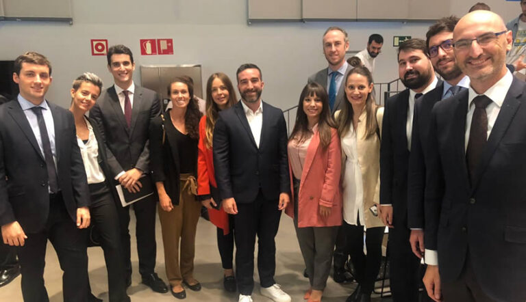 Lee más sobre el artículo Del cine al arte contemporáneo, segunda jornada del Programa de Formación en Liderazgo