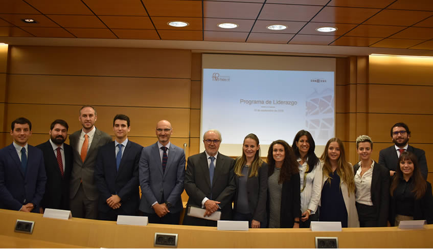 Lee más sobre el artículo Una visión macroeconómica y los retos de las empresas del futuro, tercera jornada del programa de formación en liderazgo