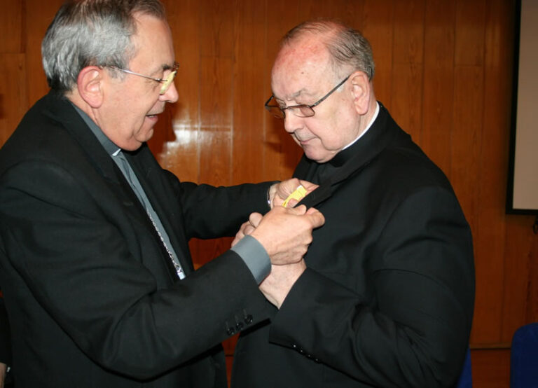 Lee más sobre el artículo La Fundación Pablo VI se une al pesar por la muerte de Mons. Antonio Algora, presidente del patronato hasta 2015