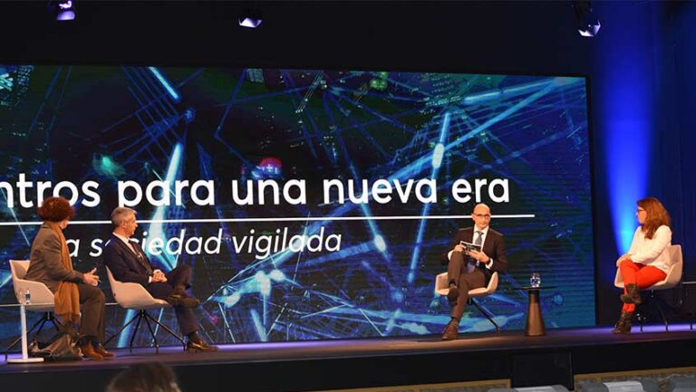 Lee más sobre el artículo Sociedad vigilada o cuando la tecnología sabe más de nosotros que nosotros mismos