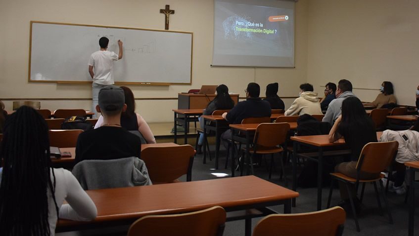 Lee más sobre el artículo Arranca un nuevo curso de habilidades digitales para frenar la brecha tecnológica
