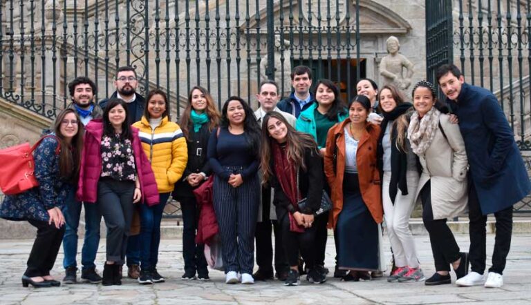 Lee más sobre el artículo Camino de Santiago: una forma de participación activa en la construcción de Europa