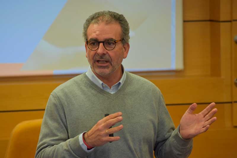 Sebastián Mora