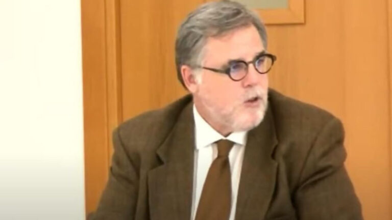 Lee más sobre el artículo “El trabajo se transforma”: trabajo y automatización en sectores industriales