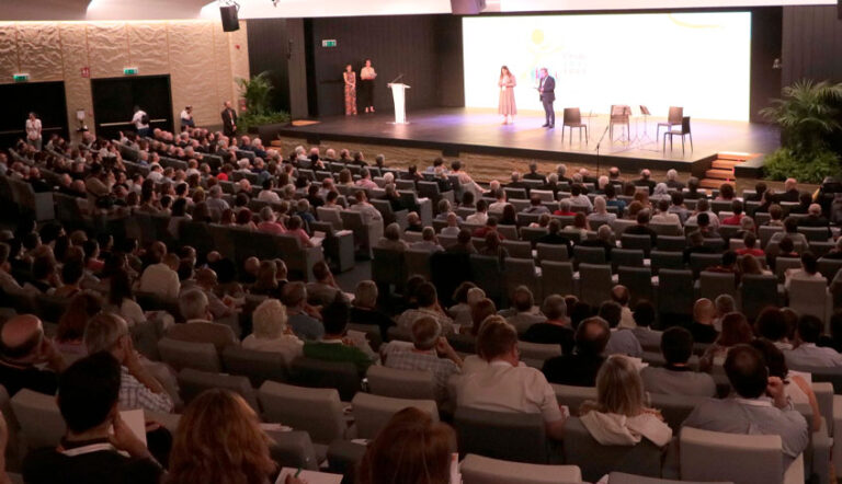 Lee más sobre el artículo Concluye la fase diocesana del Sínodo en la Fundación Pablo VI: “que este proceso que hemos iniciado no se acabe”