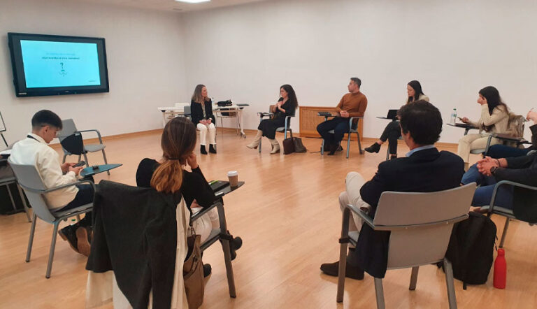 Lee más sobre el artículo Liderazgo sistémico y nuevos modelos de liderazgo organizacional