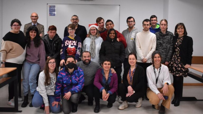 Lee más sobre el artículo La Fundación Pablo VI colabora con el proyecto de formación CAMPVS de la Fundación A La Par 