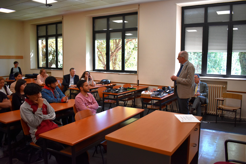 Domingo Sugranyes dedica unas palabras a los alumnos del curso de Transformación Digital