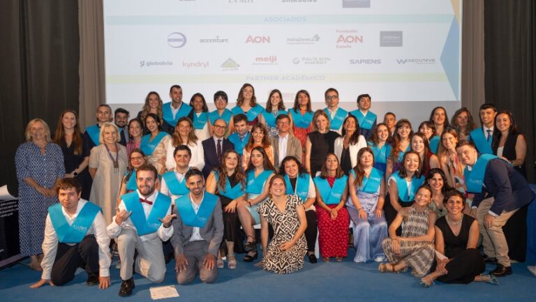 Lee más sobre el artículo Graduación de la IX promoción del programa CAMPVS