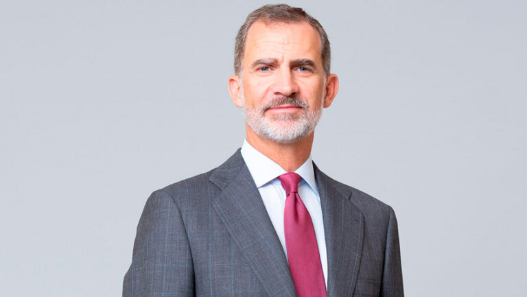 Lee más sobre el artículo S.M. el Rey Don Felipe VI, Presidente de Honor del I Hackathon de IA para Colectivos Vulnerables 