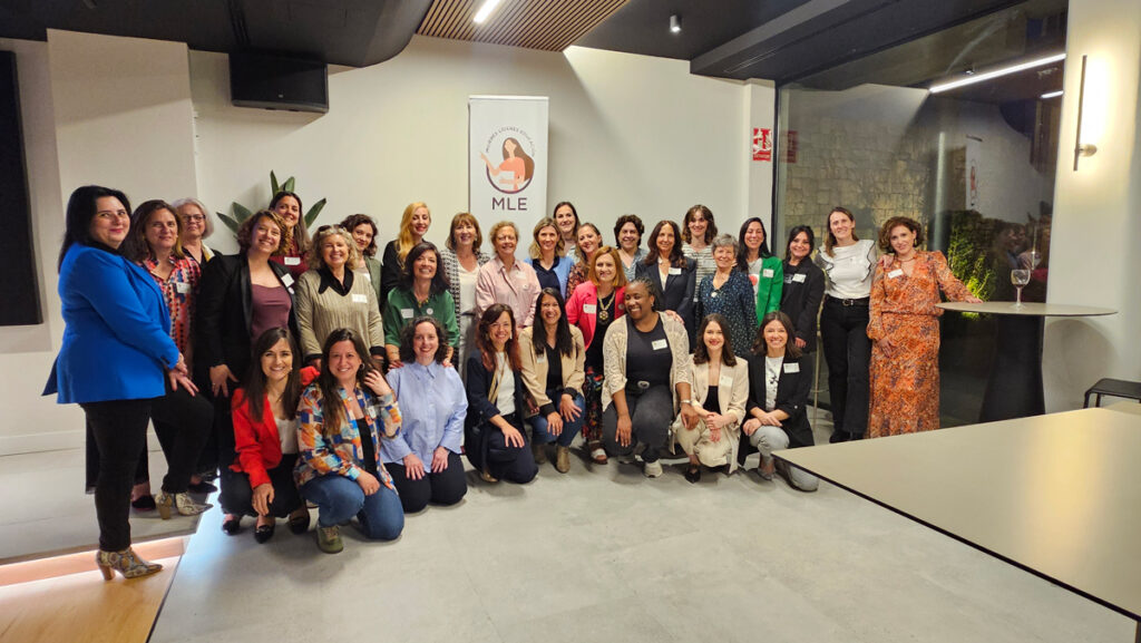 Mujeres Líderes por la Educación