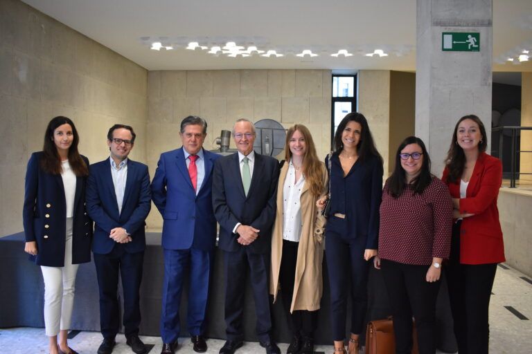 Federico Trillo y Josep Pique con Residentes