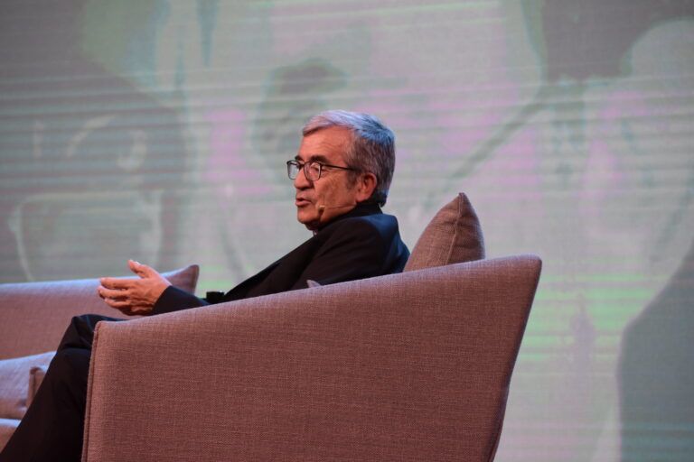 Mons. Luis Argüello