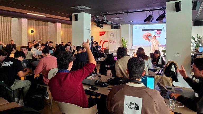 Lee más sobre el artículo Nueva edición del Hackathon para impulsar la IA como herramienta para beneficiar a colectivos vulnerables